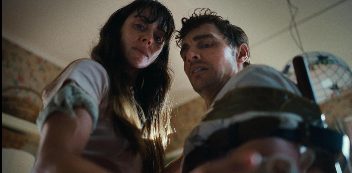 Giải thích cái kết gây tranh cãi của 'Dính lẹo': Vô nghĩa hay đầy thông điệp?