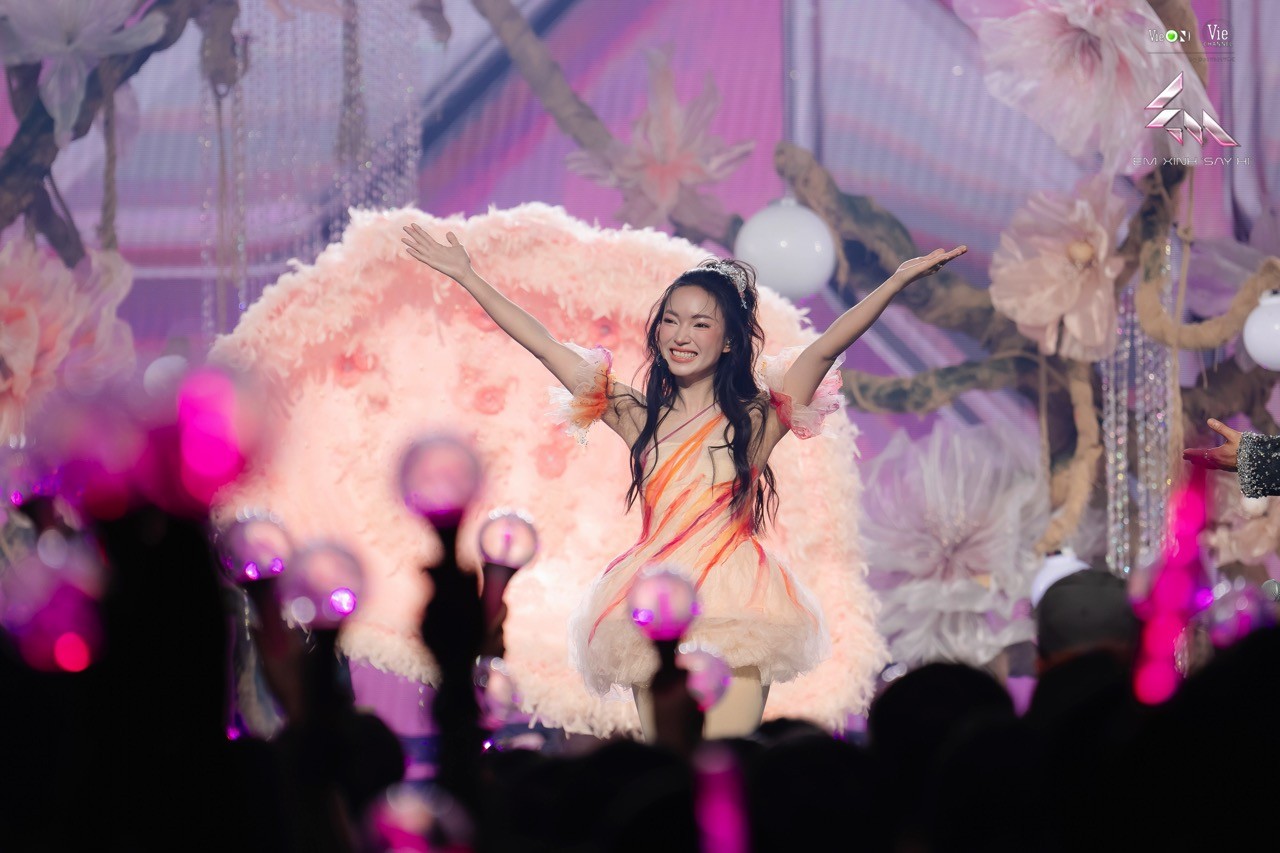 'Em xinh 'Say Hi' tập 13: Chung kết 1 hoàn tất với 8 tiết mục solo cuối cùng, từ nhẹ nhàng, chữa lành đến những bùng nổ, đột phá