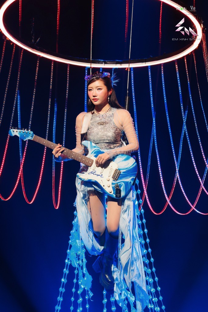 'Em xinh 'Say Hi' tập 13: Chung kết 1 hoàn tất với 8 tiết mục solo cuối cùng, từ nhẹ nhàng, chữa lành đến những bùng nổ, đột phá