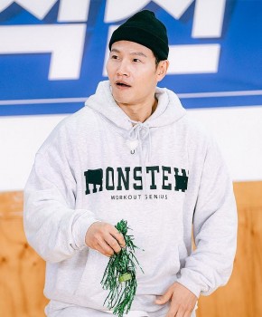'Chú Hổ' của 'Running Man' - Kim Jong Kook thông báo kết hôn khiến fan 'ngỡ ngàng'