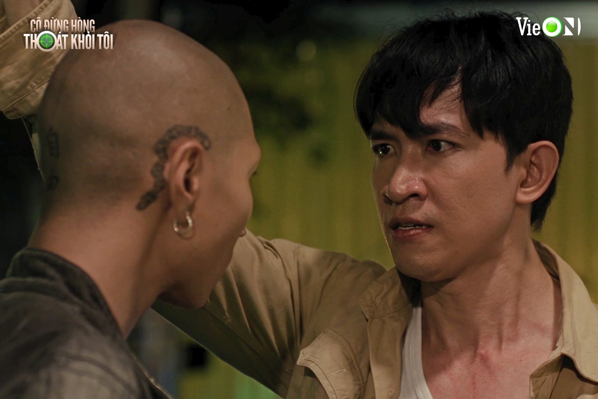 Võ Cảnh 'liều mình' vì vai diễn trong 'Cô đừng hòng thoát khỏi tôi'