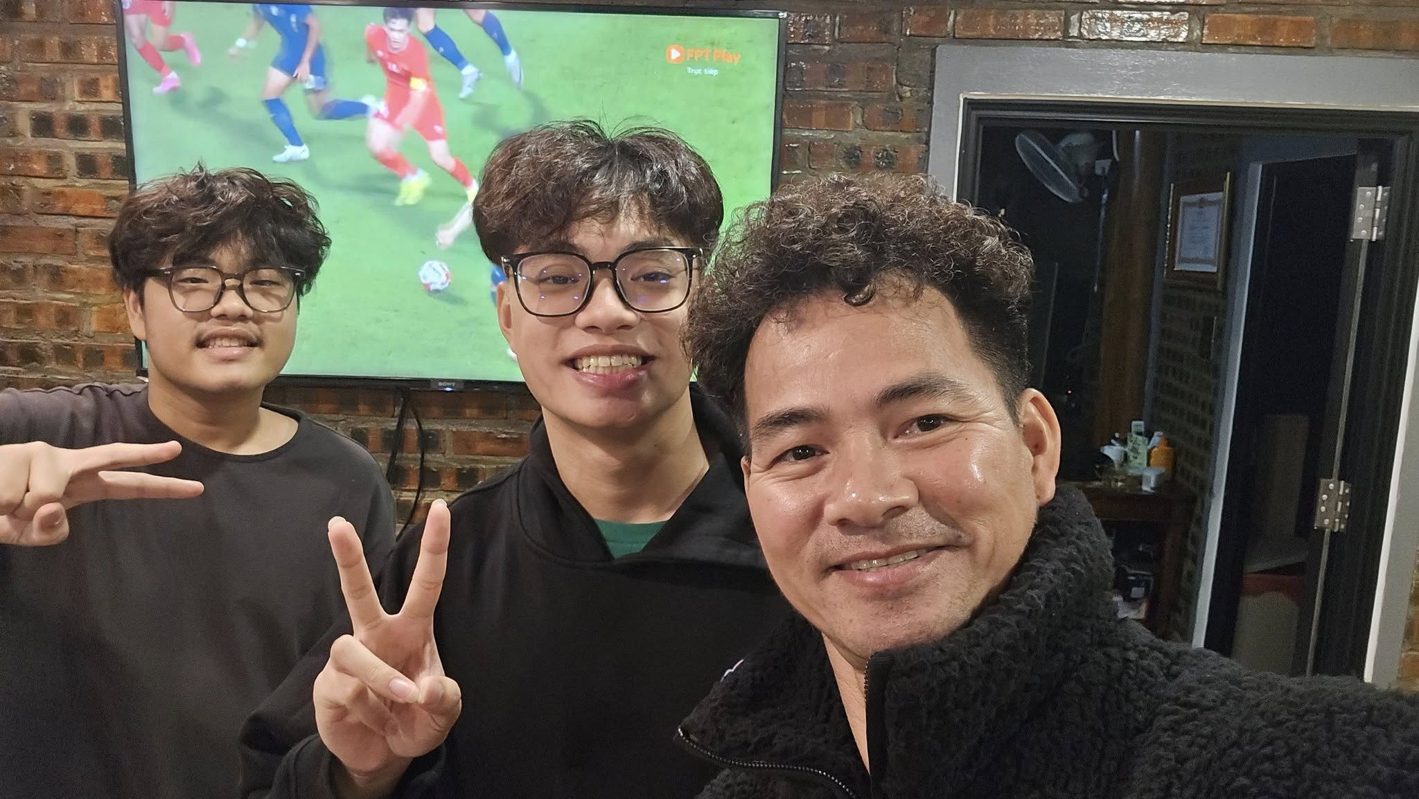 Món quà 'dở khóc dở cười' từ con trai khiến NSND Xuân Bắc xúc động