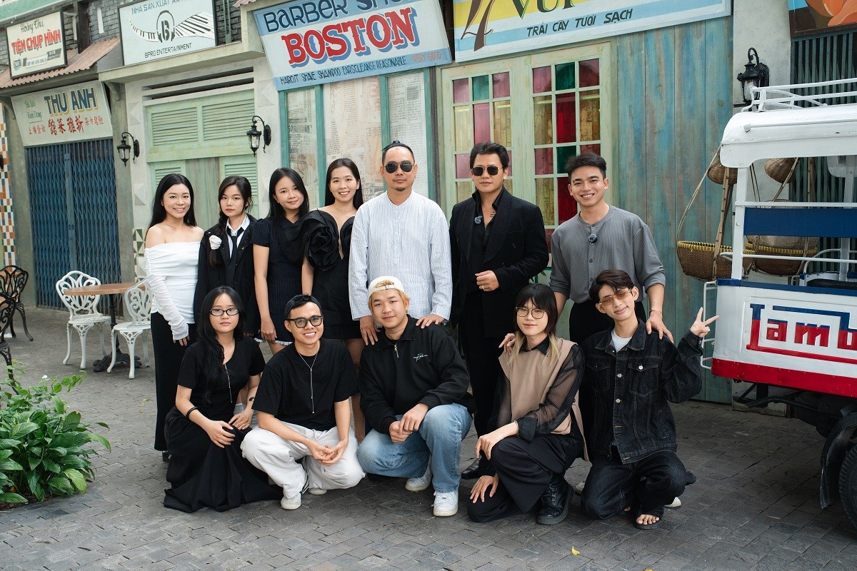 'Hoa hậu đại dương Việt Nam 2025': NTK Võ Việt Chung và Hoàng Minh Hà truyền cảm hứng sáng tạo cho các NTK trẻ