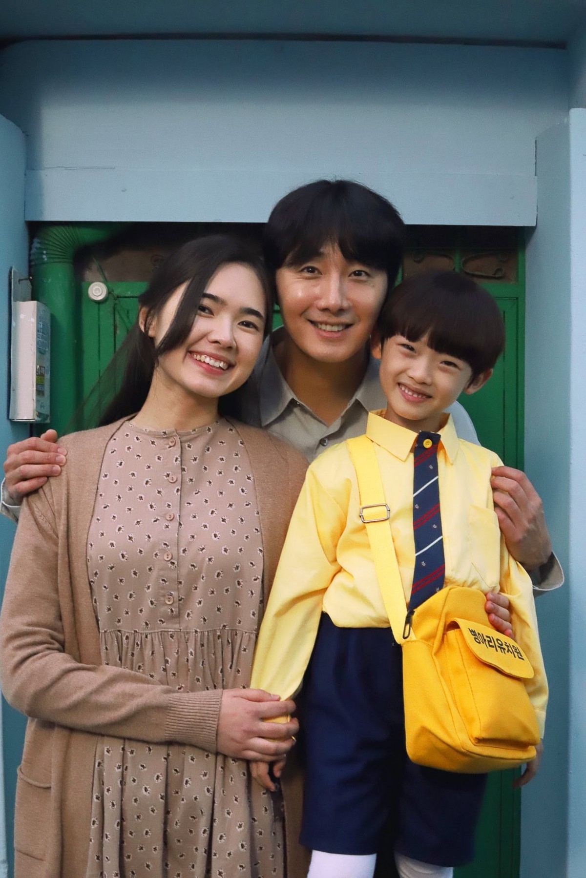 Phim Việt hợp tác quốc tế: Thuận lợi, khó khăn & làm sao để vươn tầm?