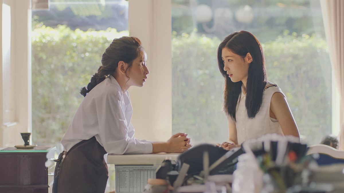 Phim Việt hợp tác quốc tế: Thuận lợi, khó khăn & làm sao để vươn tầm?