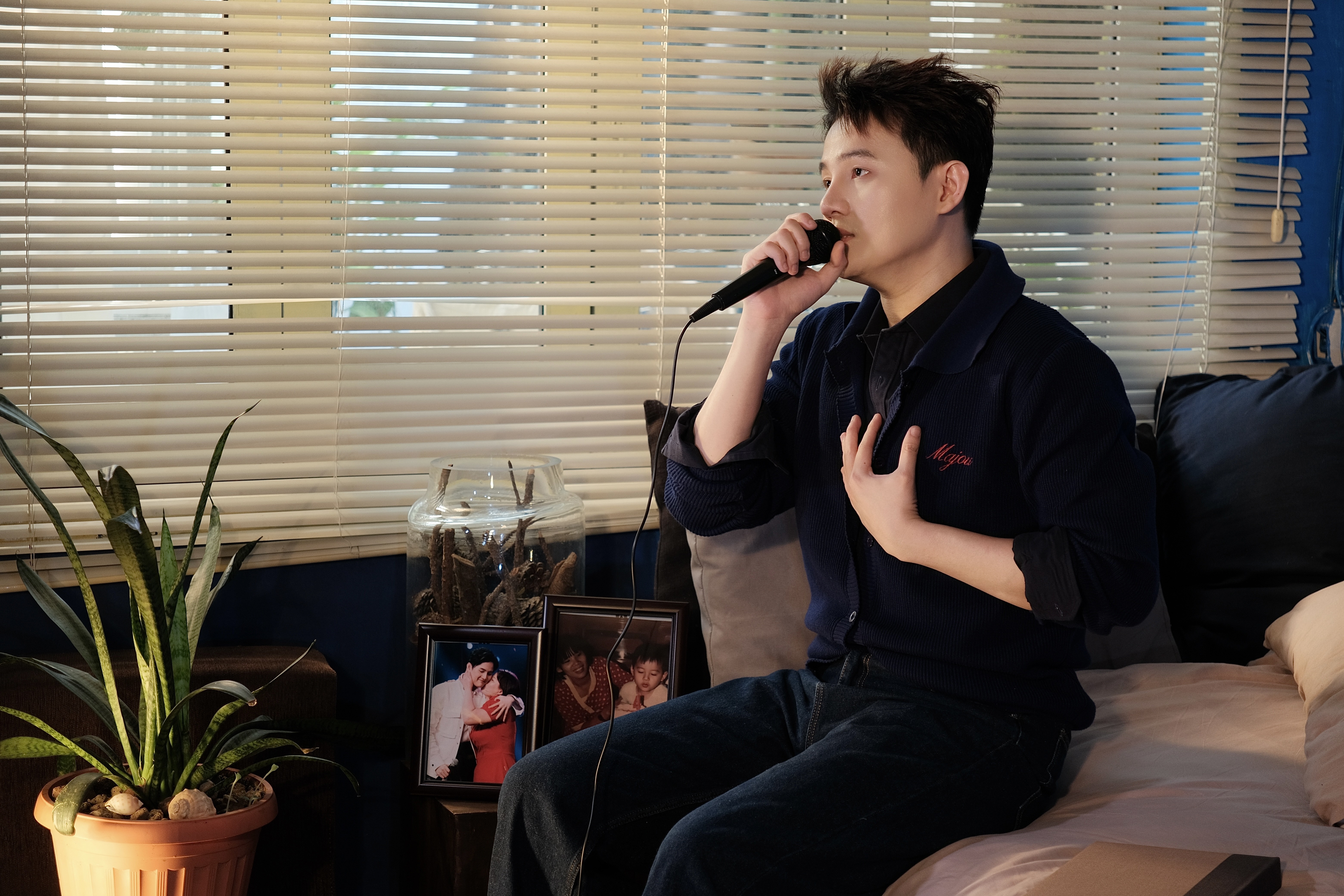 Bản nhạc mùa Vu Lan khiến lòng người thổn thức: Sự kết hợp của Cao Trung Hiếu, Hoa hậu Khánh Vân và nhạc sĩ Dani D