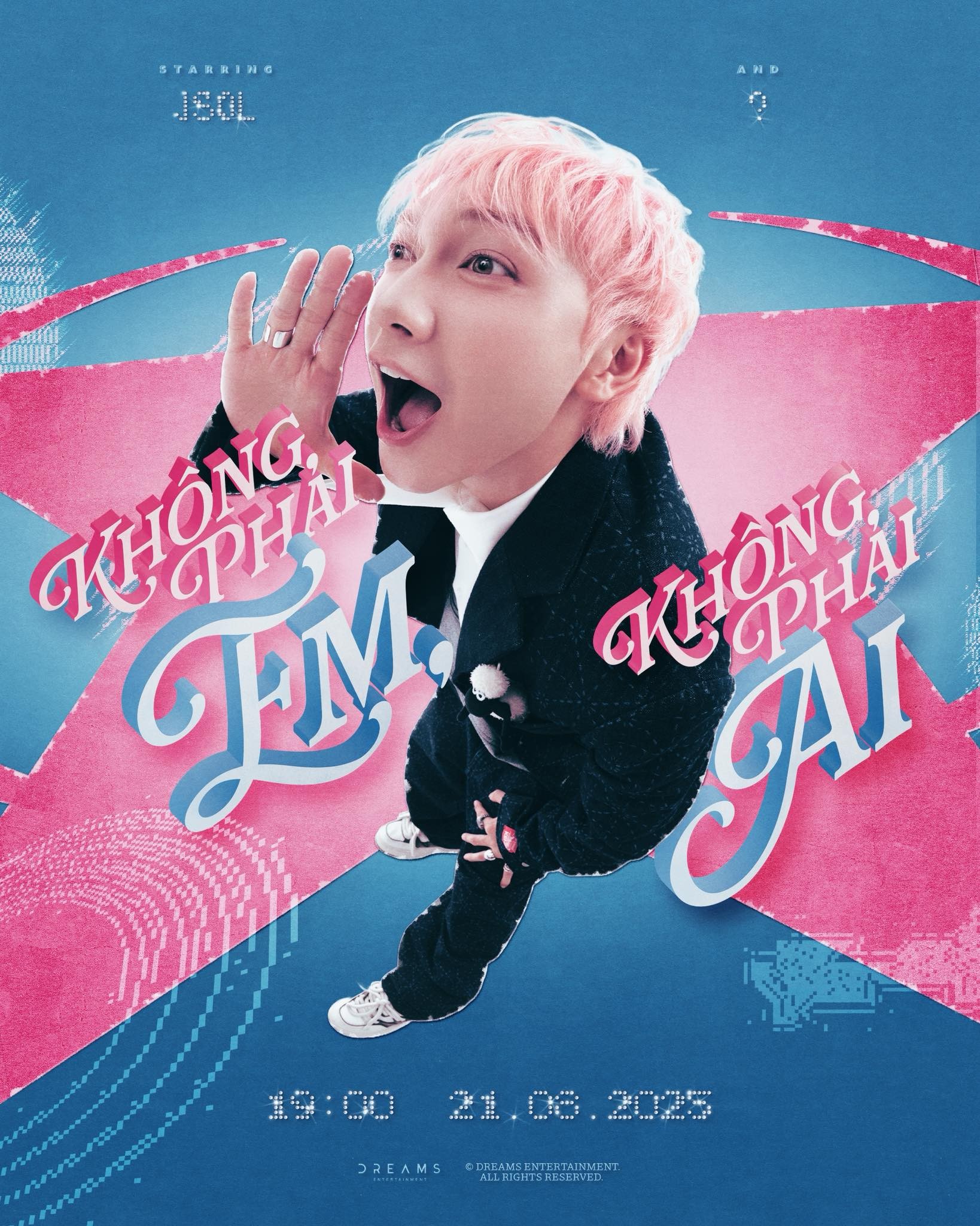 Vừa 'quậy tung' với MV 'Dán mắt', Jsol đã tiếp tục đốn tim fan với MV 'Không phải em không phải ai'