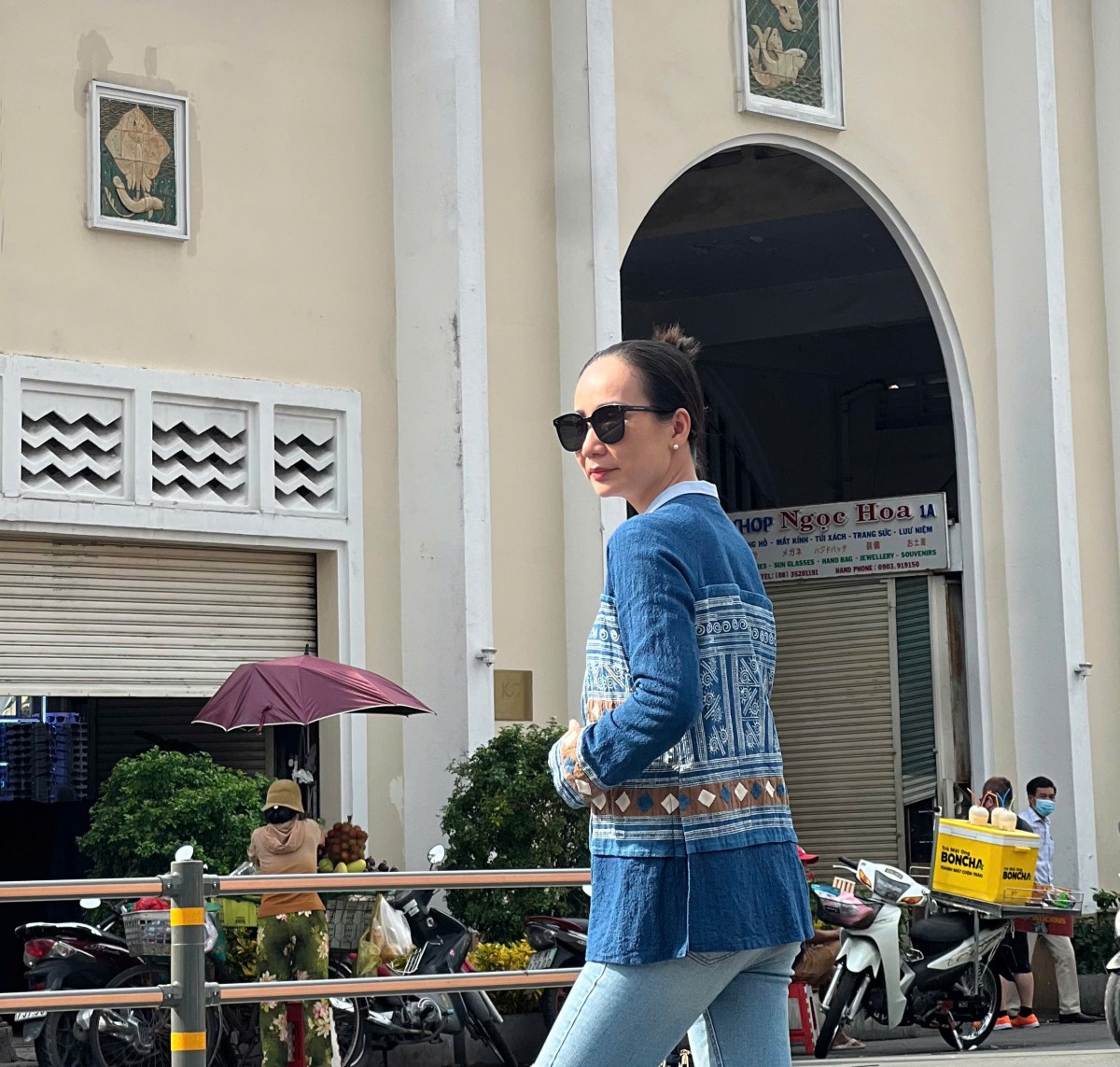 Nhà thiết kế Mi Trang – người tiên phong xây dựng hình ảnh áo bà ba hiện đại thông qua dự án 'Tôi yêu áo bà ba' và thương hiệu 'Bong Ba Ba' Nhà thiết kế Mi Trang – người tiên phong xây dựng hình ảnh áo bà ba hiện đại thông qua dự án 'Tôi yêu áo bà ba' và thương hiệu 'Bong Ba Ba'