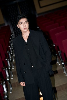 Steven Nguyễn: Sự lột xác của 'kẻ phản diện' trong 'Mưa đỏ'