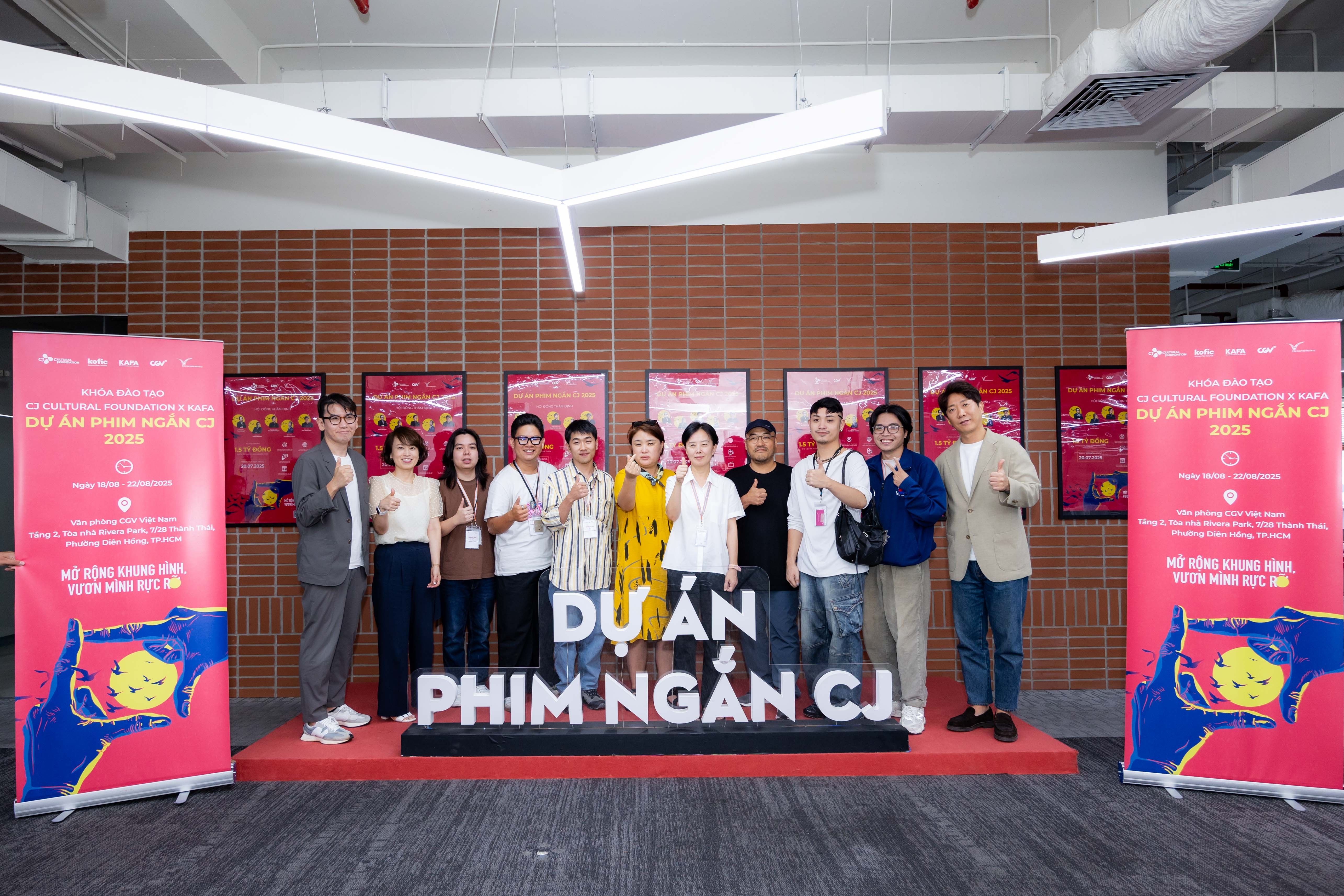 'Dự án phim ngắn CJ': Các nhà làm phim trẻ tham gia khóa đào tạo cùng chuyên gia điện ảnh Việt Nam và Hàn Quốc