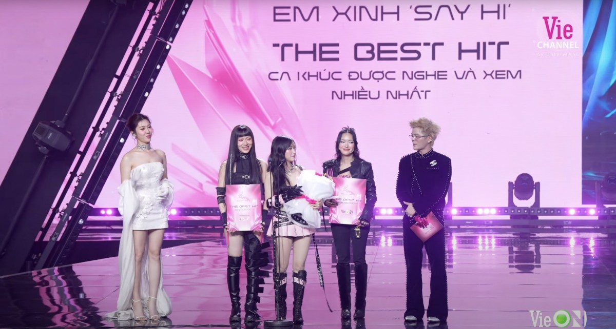 Đội hình ‘Best 5’ của ‘Em Xinh Say Hi’ lộ diện, gây tranh cãi vì điều gì?