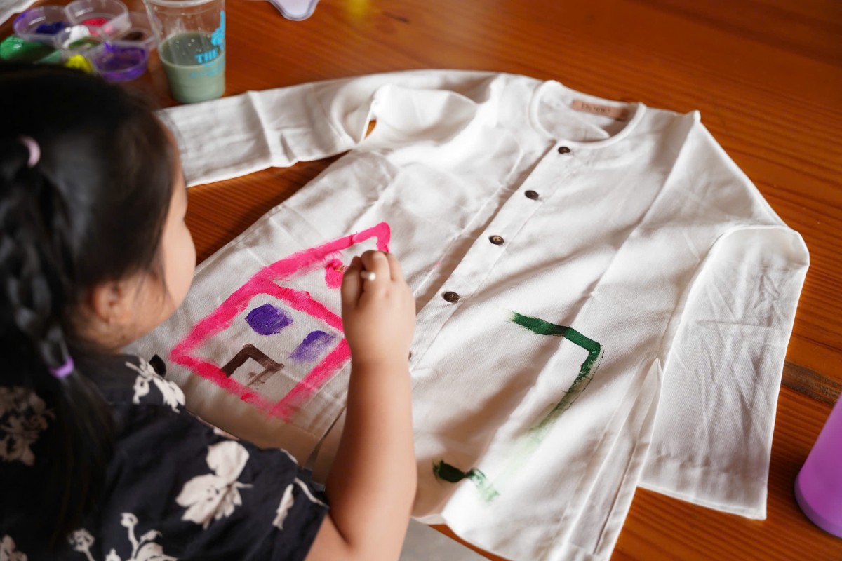 Nhà thiết kế Mi Trang – người tiên phong xây dựng hình ảnh áo bà ba hiện đại thông qua dự án 'Tôi yêu áo bà ba' và thương hiệu 'Bong Ba Ba'