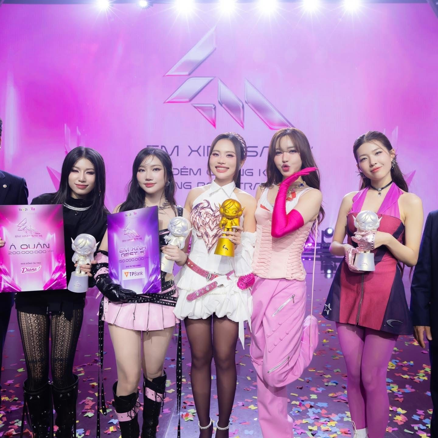 Em xinh Phương Mỹ Chi đoạt giải Quán quân 'Em xinh 'Say Hi'