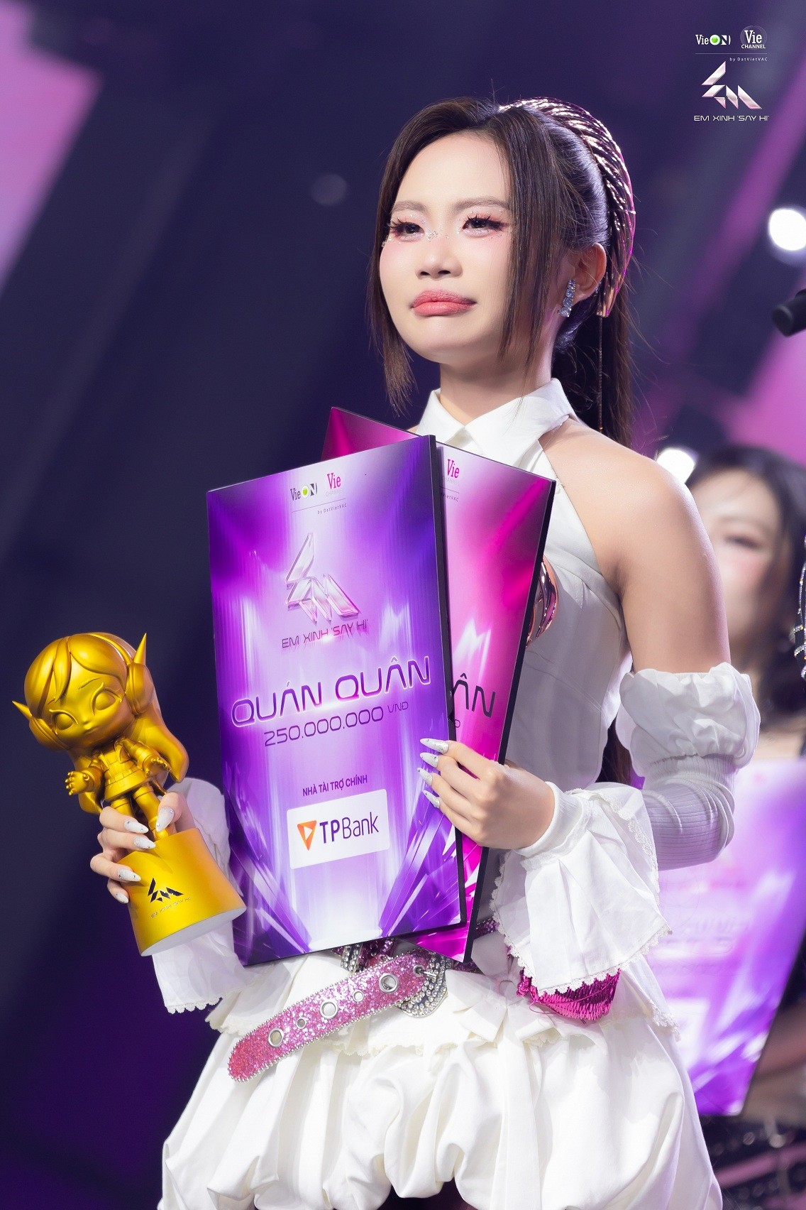 Em xinh Phương Mỹ Chi đoạt giải Quán quân 'Em xinh 'Say Hi'