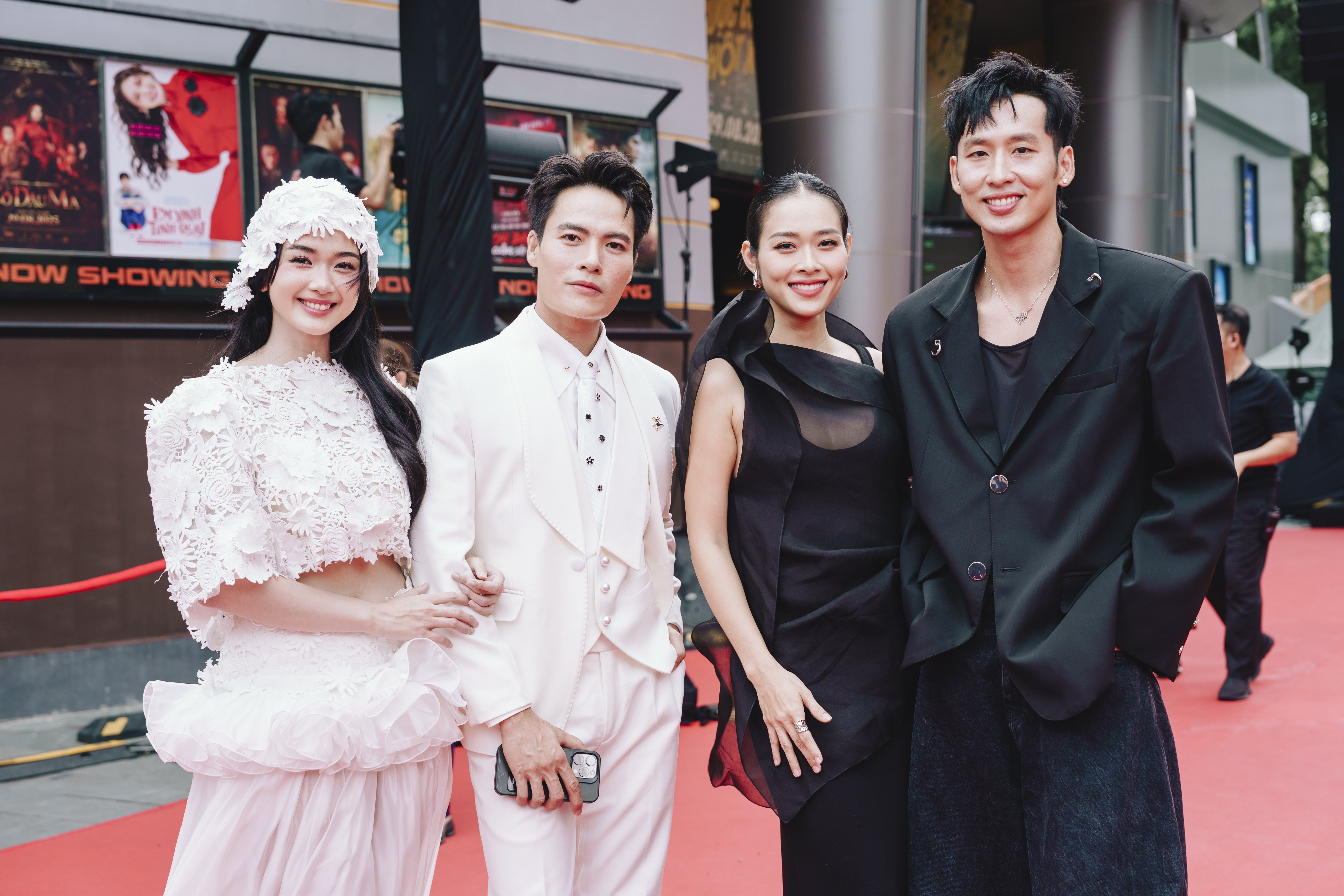 'Làm giàu với ma 2': Phim về cuộc tranh đoạt nhẫn 9 tỷ chính thức ra mắt