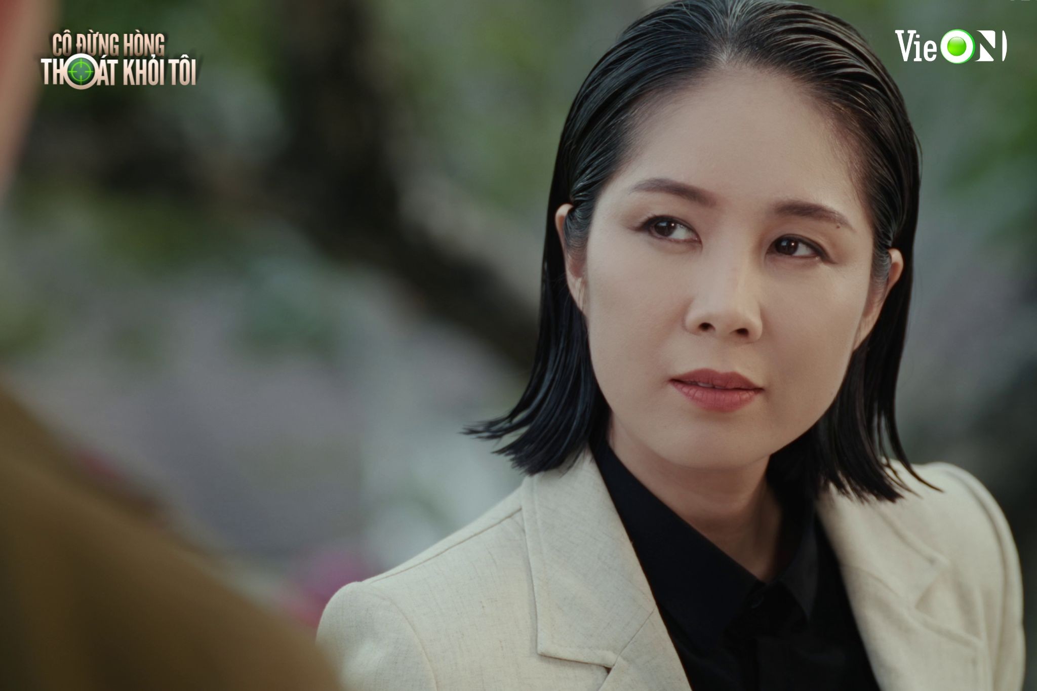 'Cô đừng hòng thoát khỏi tôi': Đỗ Nhật Hoàng 'thuyết phục' Lê Phương bằng diễn xuất