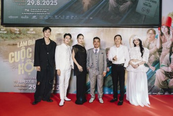 'Làm giàu với ma 2': Phim về cuộc tranh đoạt nhẫn 9 tỷ chính thức ra mắt