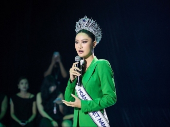 'Hoa hậu hoàn vũ Việt Nam 2025' Nguyễn Hoàng Phương Linh truyền cảm hứng về dự án cộng đồng 'Line2Life' trên sàn diễn 'See Now Scan Now - Tech-Shion S