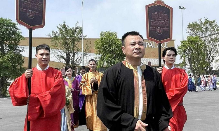 NSND Tự Long hé lộ vai diễn huyền bí trong 'Hộ linh tráng sĩ'