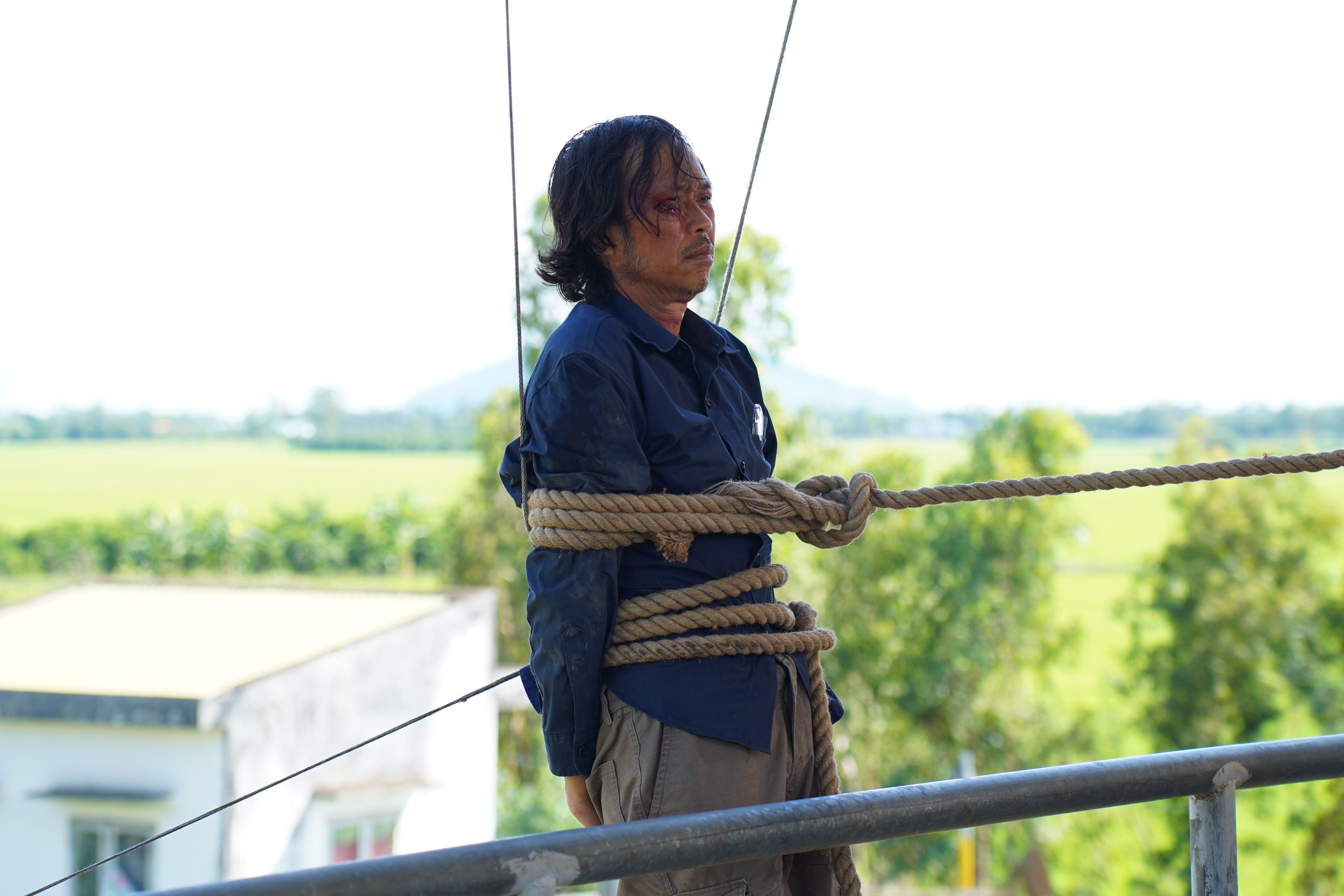 Dàn diễn viên trăm tỷ bị đạo diễn Trung Lùn 'hành' cỡ nào trong 'Làm giàu với ma: Cuộc chiến hột xoàn'?