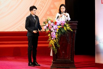 Nỗi niềm của Vũ Mạnh Cường khi dẫn dắt các chương trình Đại lễ 80 năm