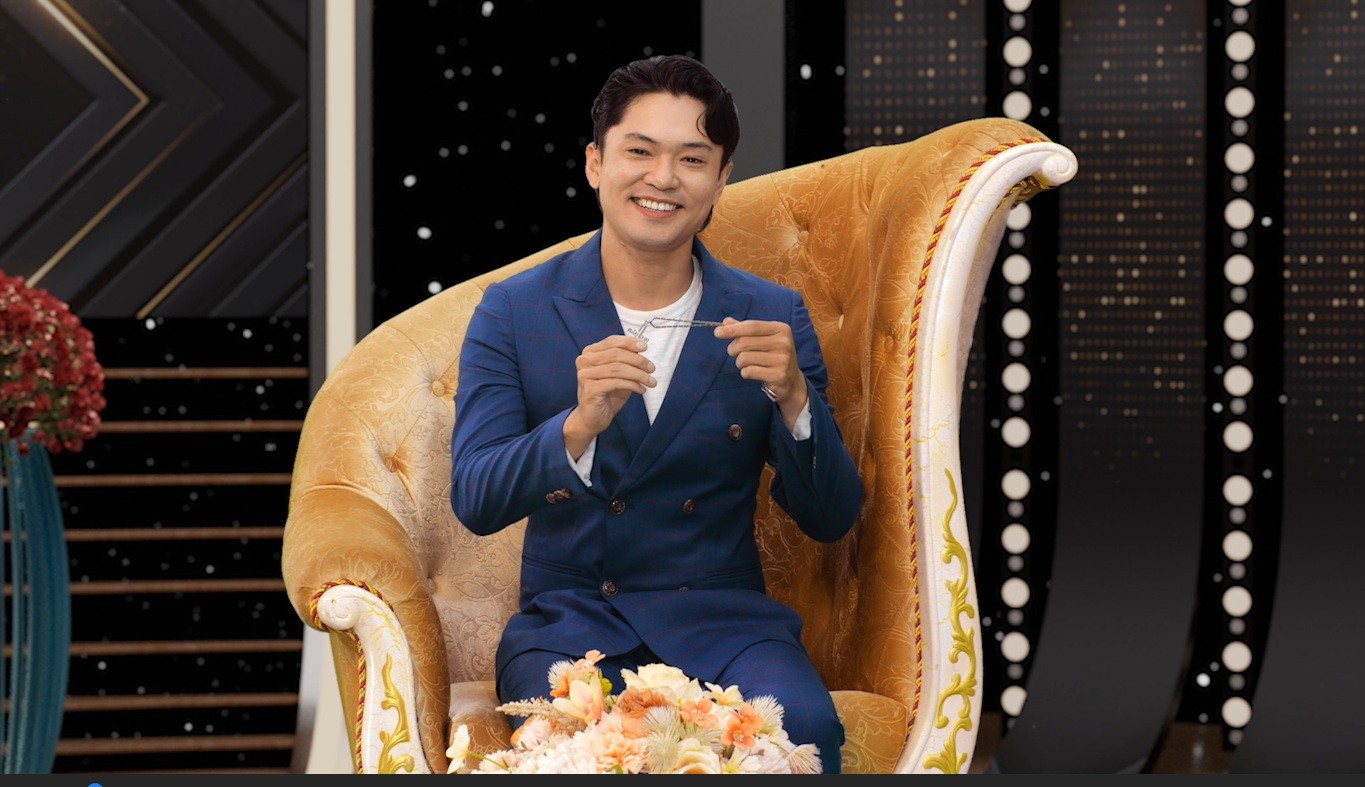 Sợi dây chuyền khắc tên 'Bảo Kun' trở thành điểm tựa tinh thần suốt chặng đường nghệ thuật