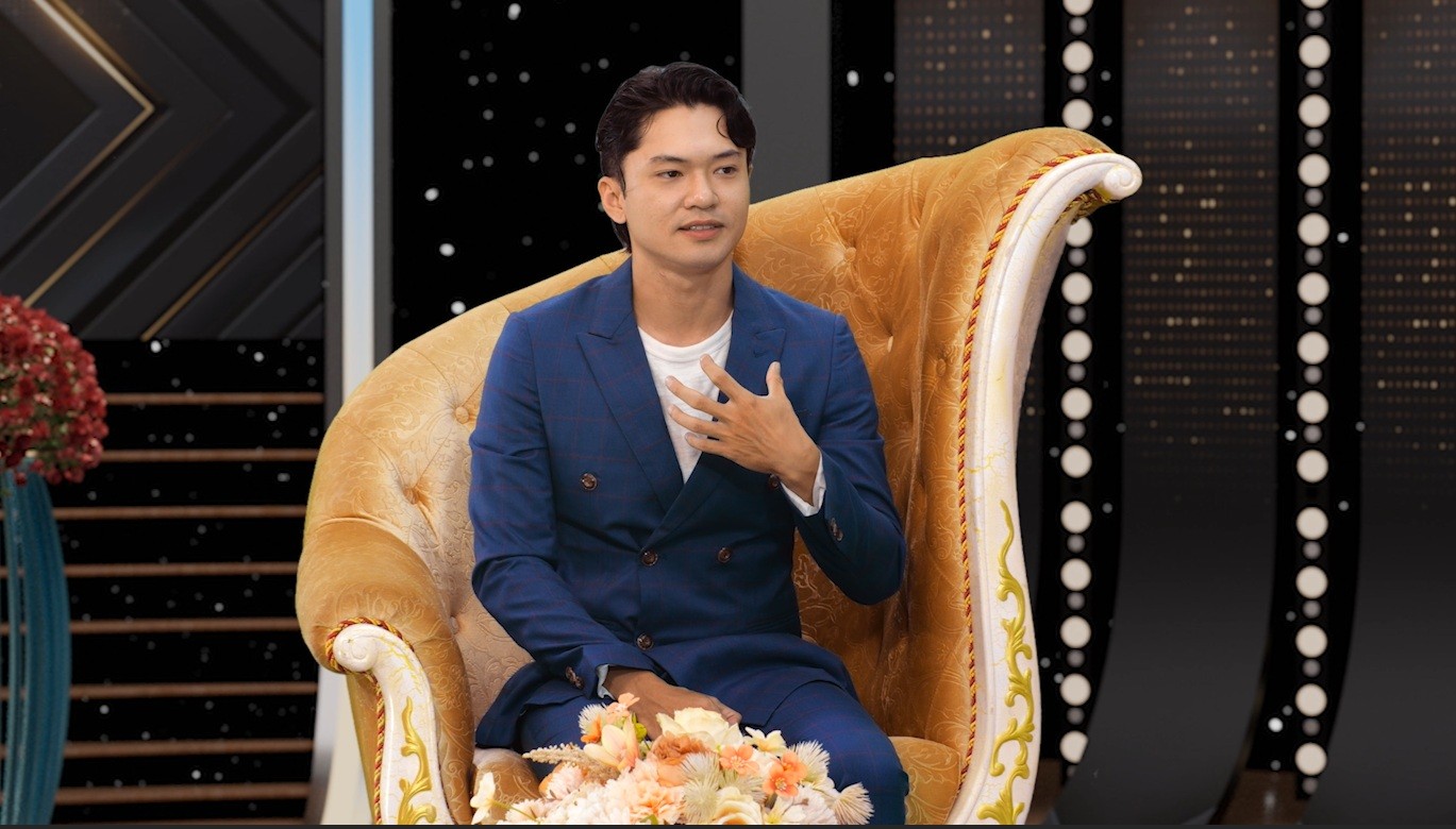 Sợi dây chuyền khắc tên 'Bảo Kun' trở thành điểm tựa tinh thần suốt chặng đường nghệ thuật