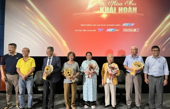 Phim tài liệu 'Mùa thu khải hoàn': Góc nhìn thật đời của người Sài Gòn mừng ngày sinh nhật của đất nước