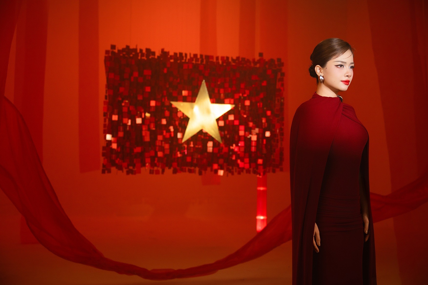 'Kiếp sau vẫn là người Việt Nam' ra phiên bản MV lyrics