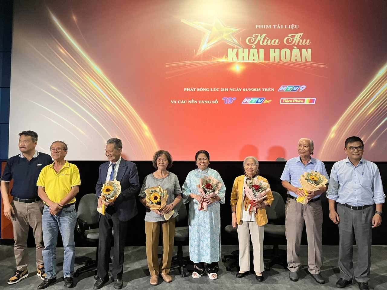 Phim tài liệu 'Mùa thu khải hoàn': Góc nhìn thật đời của người Sài Gòn mừng ngày sinh nhật của đất nước