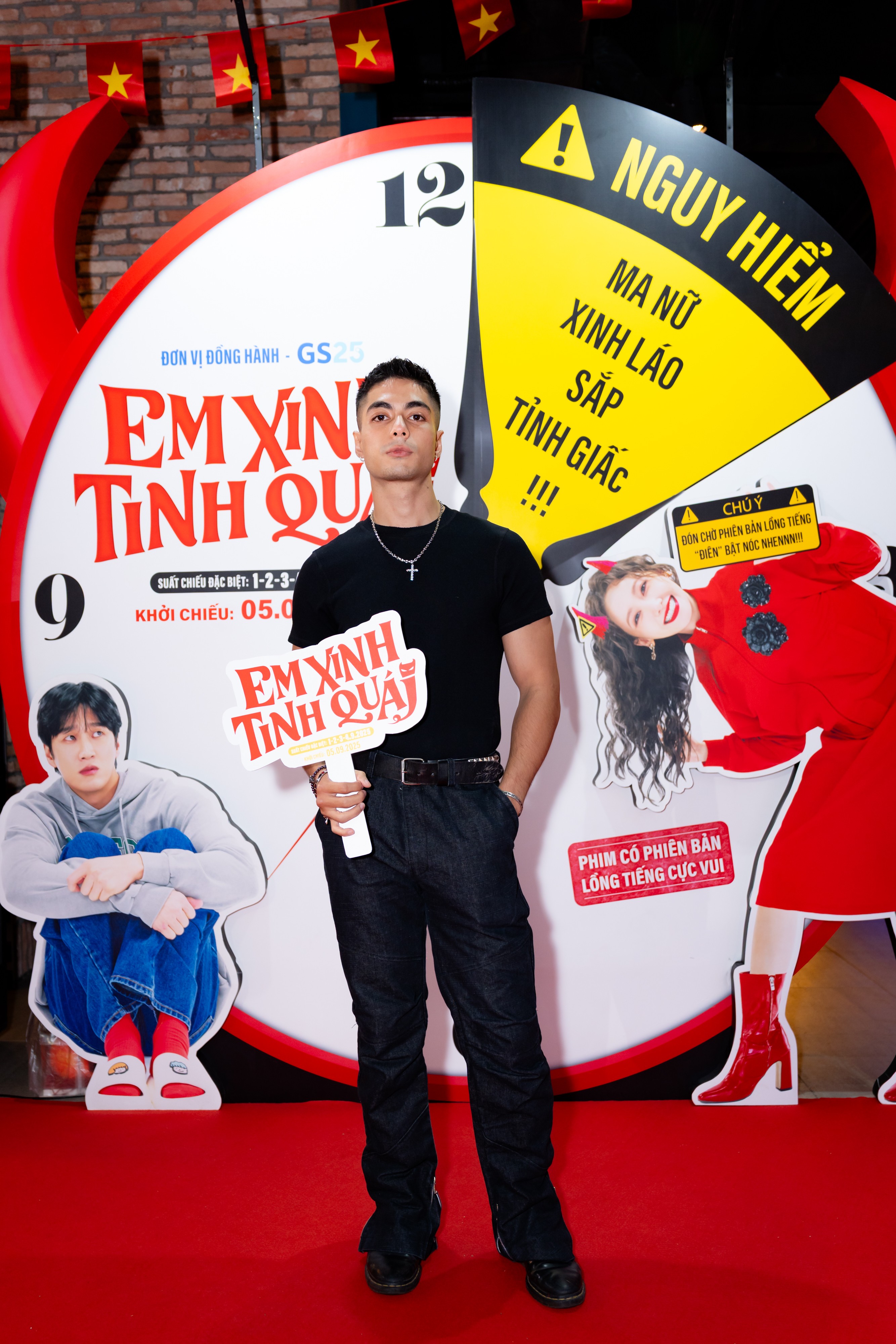 Uyển Ân và Ma Ran Đô ‘ghi điểm’ khi lồng tiếng cho phim 'Em xinh tinh quái'