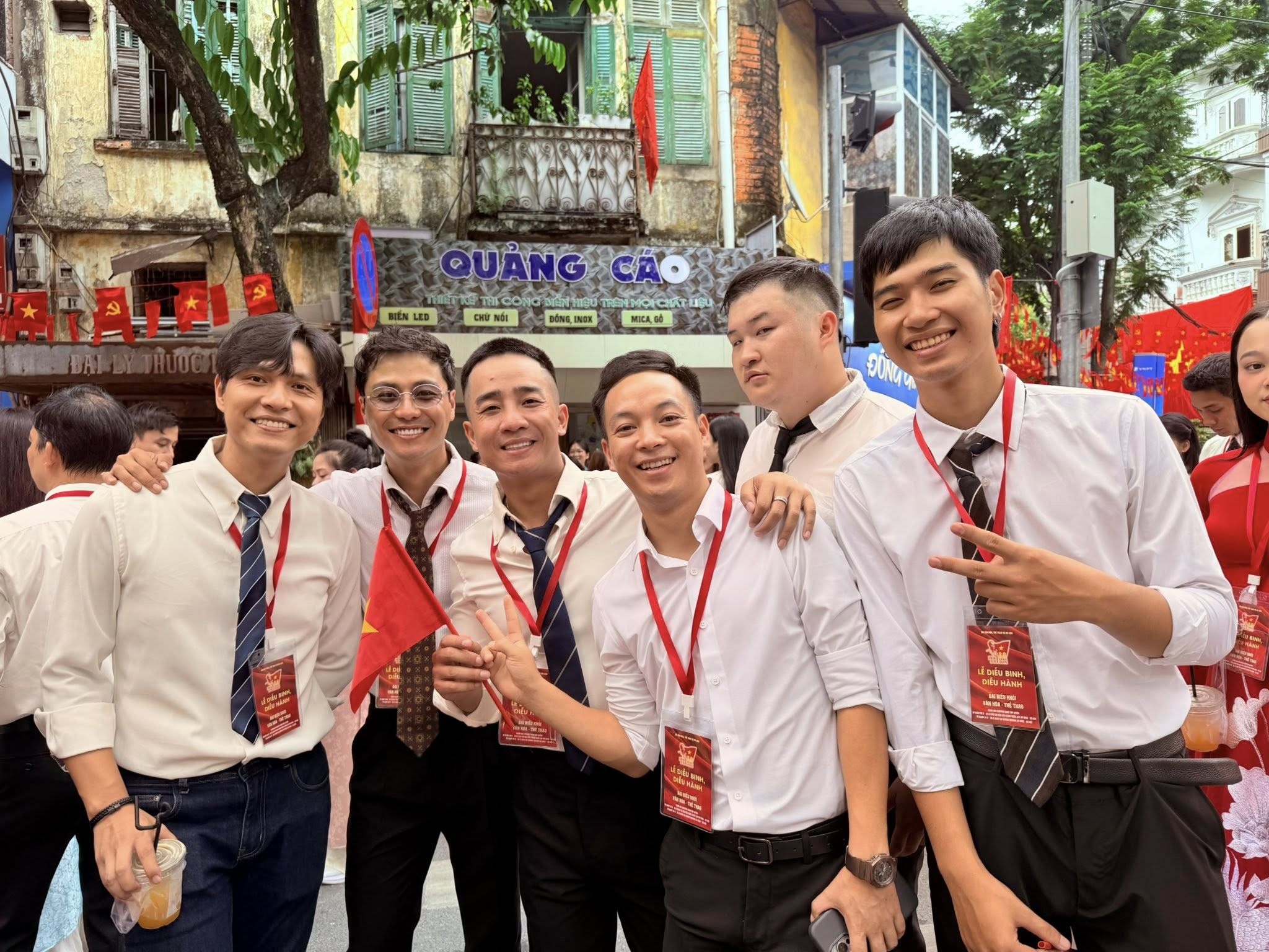 Các nghệ sĩ hội tụ tại Quảng trường Ba Đình, lan tỏa tinh thần yêu nước Các nghệ sĩ hội tụ tại Quảng trường Ba Đình, lan tỏa tinh thần yêu nước