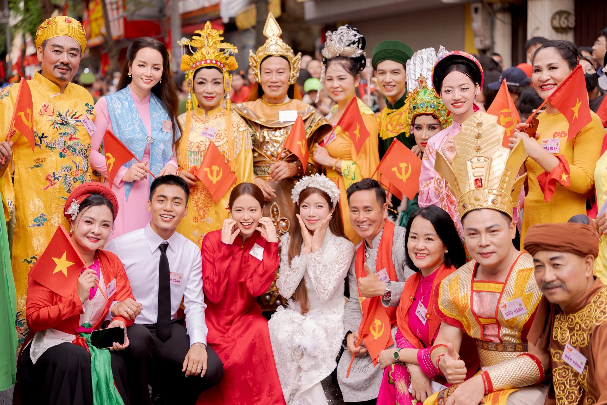 Các nghệ sĩ hội tụ tại Quảng trường Ba Đình, lan tỏa tinh thần yêu nước Các nghệ sĩ hội tụ tại Quảng trường Ba Đình, lan tỏa tinh thần yêu nước