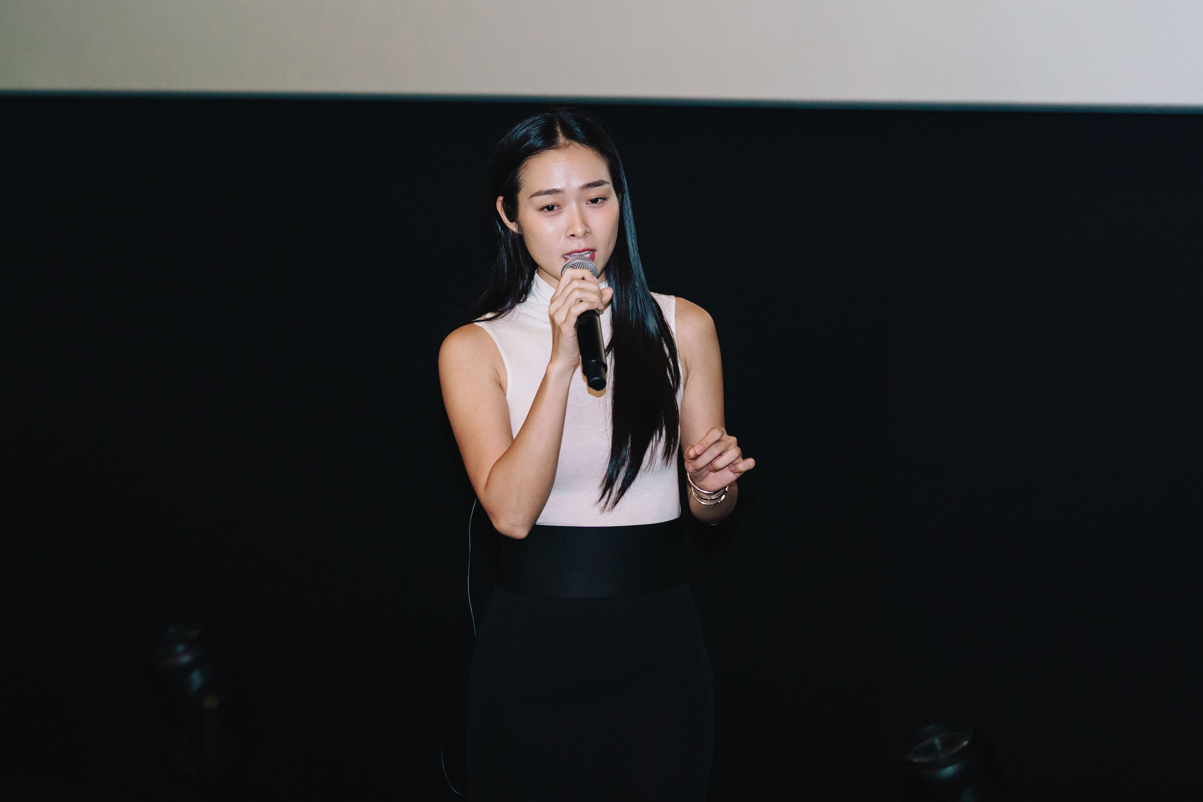 Khán giả miền Tây vỡ òa với buổi fan meeting 'Làm giàu với ma: Cuộc chiến hột xoàn'