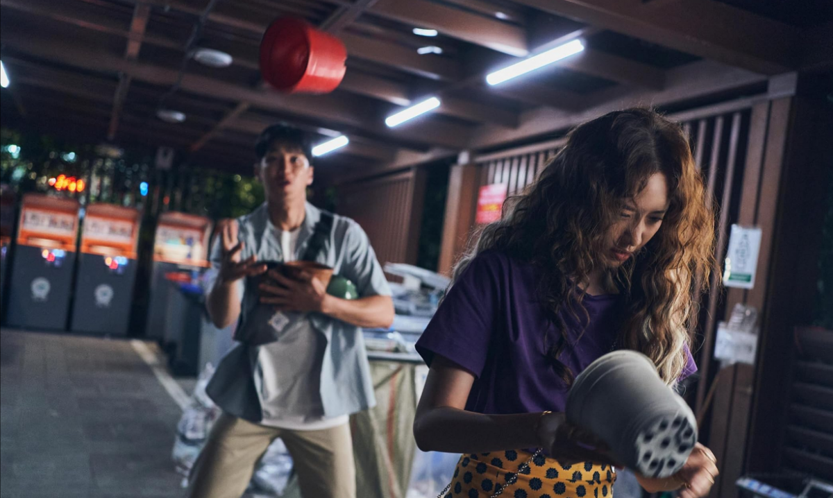 (Review) 'Em xinh tinh quái': Ngoài visual đỉnh cao của Yoona thì có gì hot?