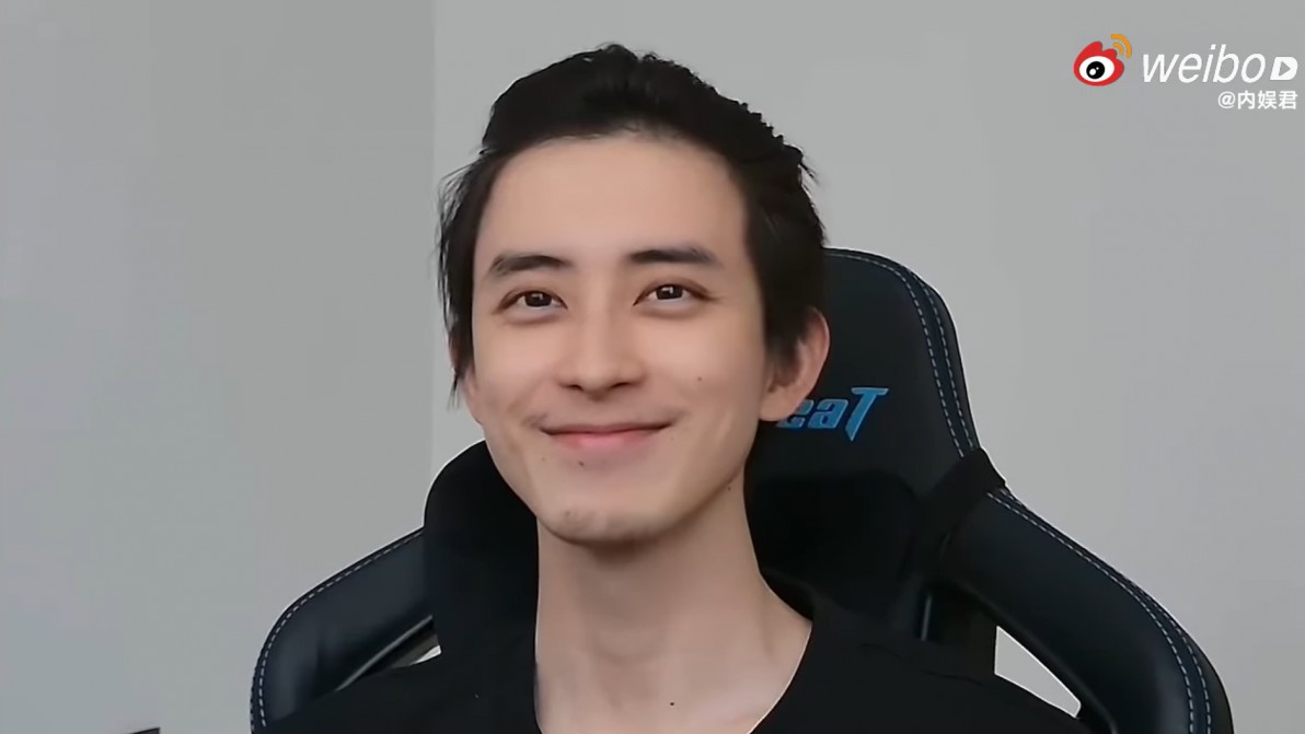 Ngao Thụy Bằng bị fan phản đối vì ngoại hình, yêu cầu giữ hình tượng