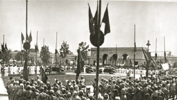 Điểm lại hai bộ phim bất hủ về Cách mạng tháng Tám và Quốc khánh 2/9 không thể nào quên!