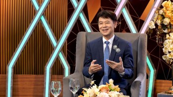 Danh ca Thái Châu 74 tuổi vẫn hăng say cống hiến nghệ thuật, tiết lộ 'bí mật' về bà xã