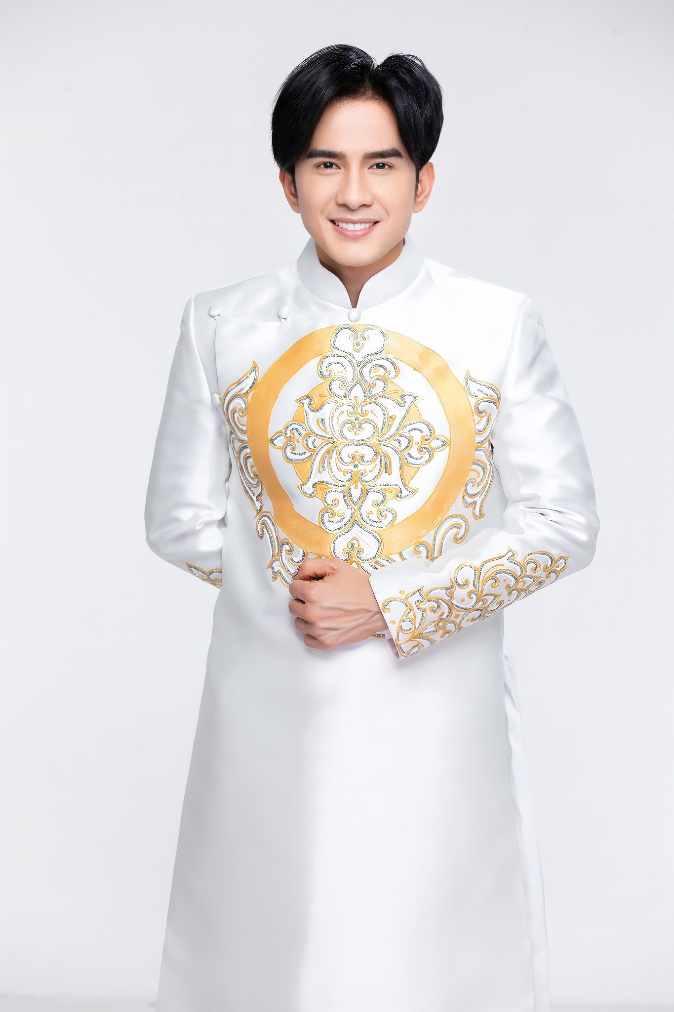 Đan Trường khiến mọi người 'sởn da gà' khi thể hiện ca khúc mới 'Tiếng Việt ngôn ngữ vàng'