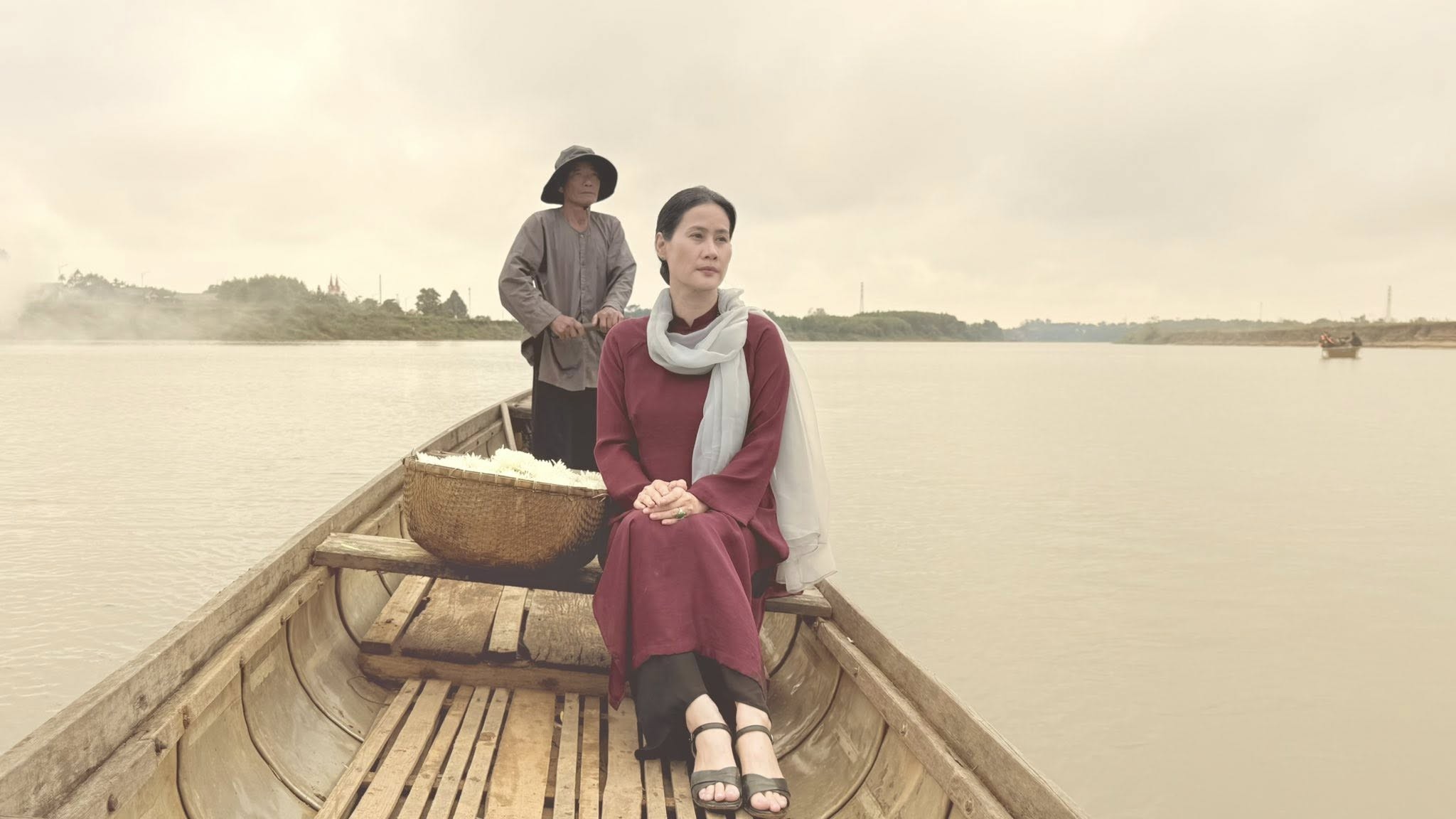 Thân Thúy Hà: Từ Á khôi đến người mẹ mạnh mẽ trong 'Mưa đỏ'