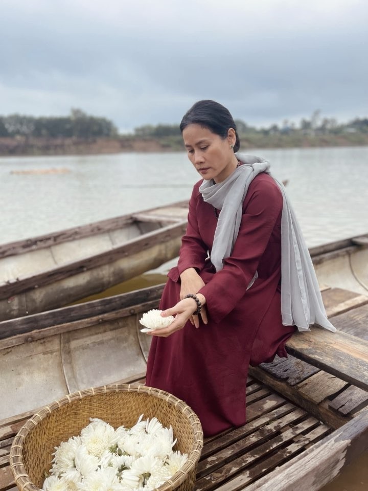 Thân Thúy Hà: Từ Á khôi đến người mẹ mạnh mẽ trong 'Mưa đỏ'