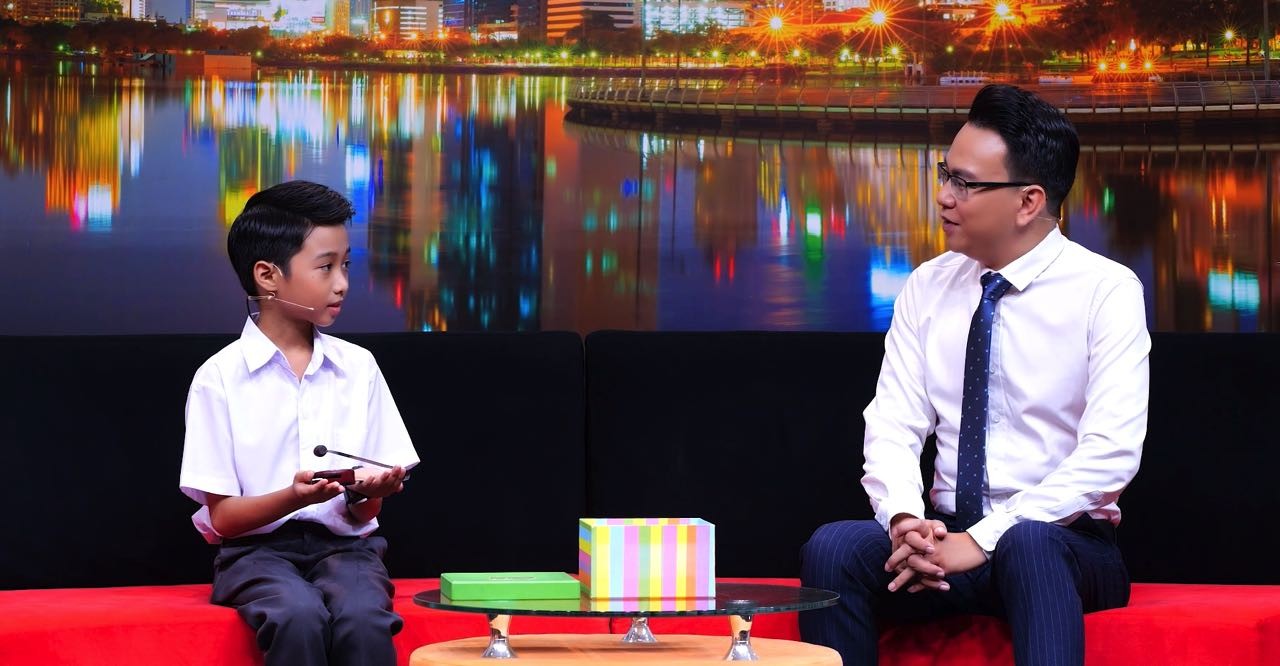 'Điều con muốn nói': Cậu bé 9 tuổi khiến MC Ốc Thanh Vân ngưỡng mộ với tình yêu nghệ thuật truyền thống