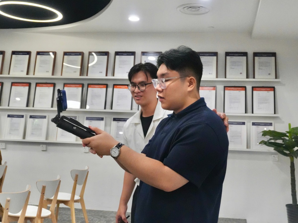 aeXTeam - Quán quân Cuộc đua Sản xuất Media24h 2025 và hành trình mang sáng tạo Việt đến Singapore