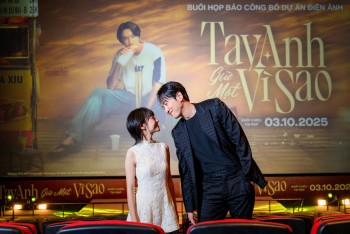 Cặp đôi Việt - Hàn hot nhất màn ảnh rộng 2025: Lee Kwang Soo và Hoàng Hà tương tác ngọt ngào cùng 'chiều cao đũa lệch' gây chú ý