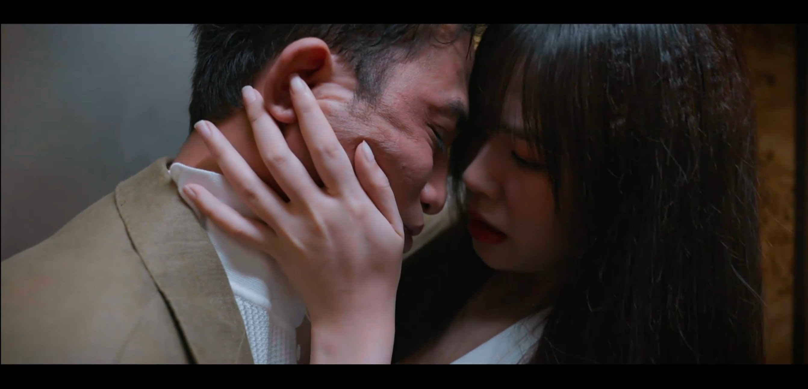 'Gió ngang khoảng trời xanh': Phương - 'Trà xanh' gây 'bão' và áp lực của nữ diễn viên trẻ