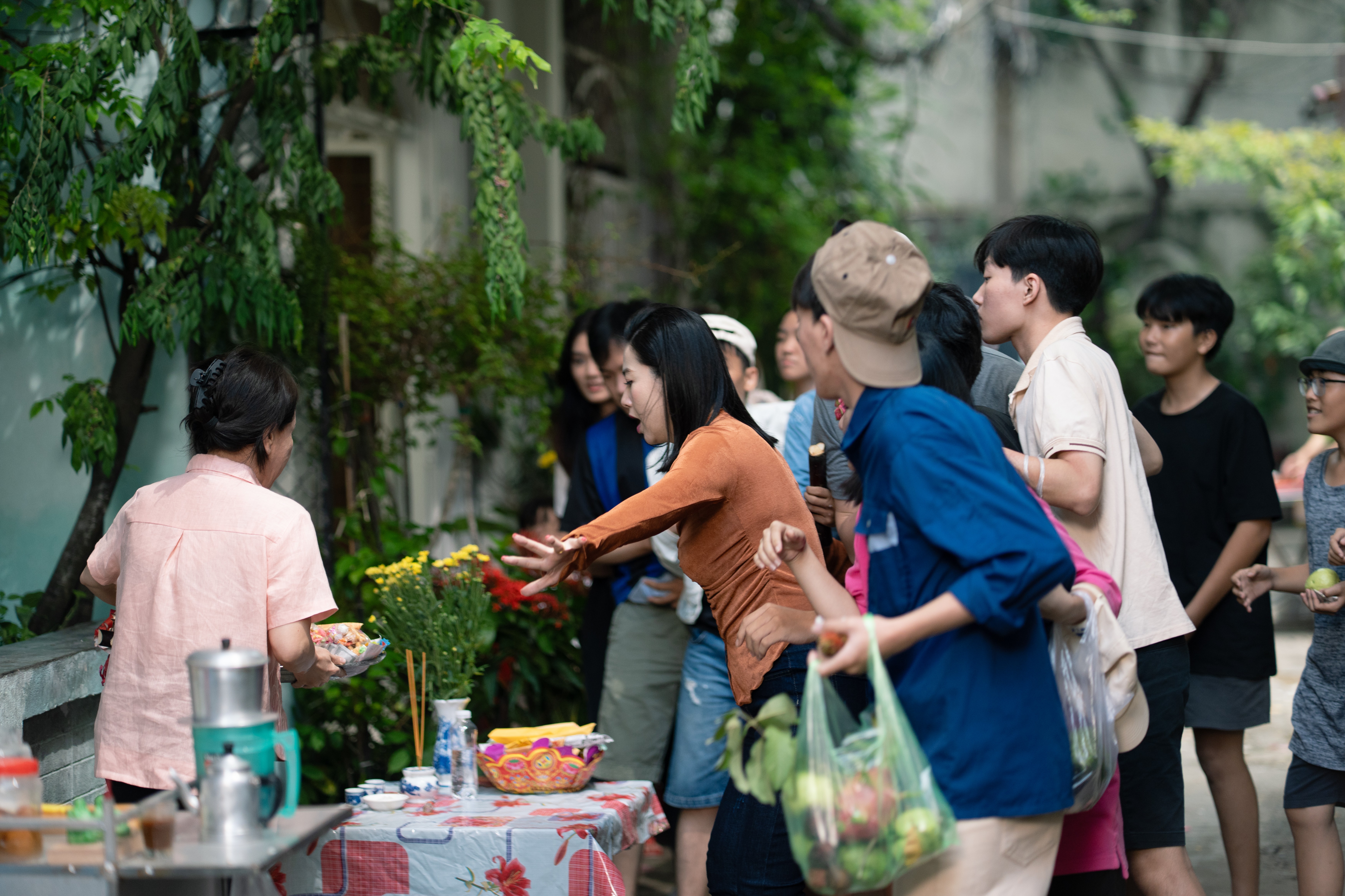 'Cục vàng của ngoại' tái hiện phong tục 'cúng cô hồn'