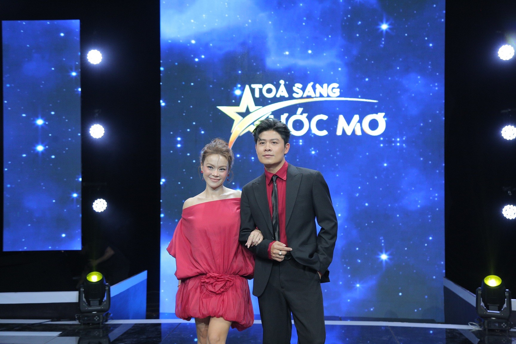 Nhạc sĩ Nguyễn Văn Chung và ca sĩ Hải Yến idol xác nhận ngồi ghế nóng 'Tỏa sáng ước mơ' mùa 4