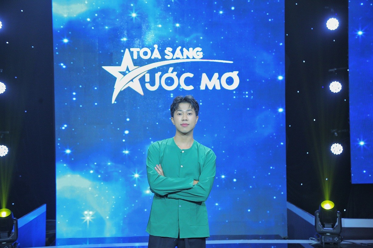 Nhạc sĩ Nguyễn Văn Chung và ca sĩ Hải Yến idol xác nhận ngồi ghế nóng 'Tỏa sáng ước mơ' mùa 4