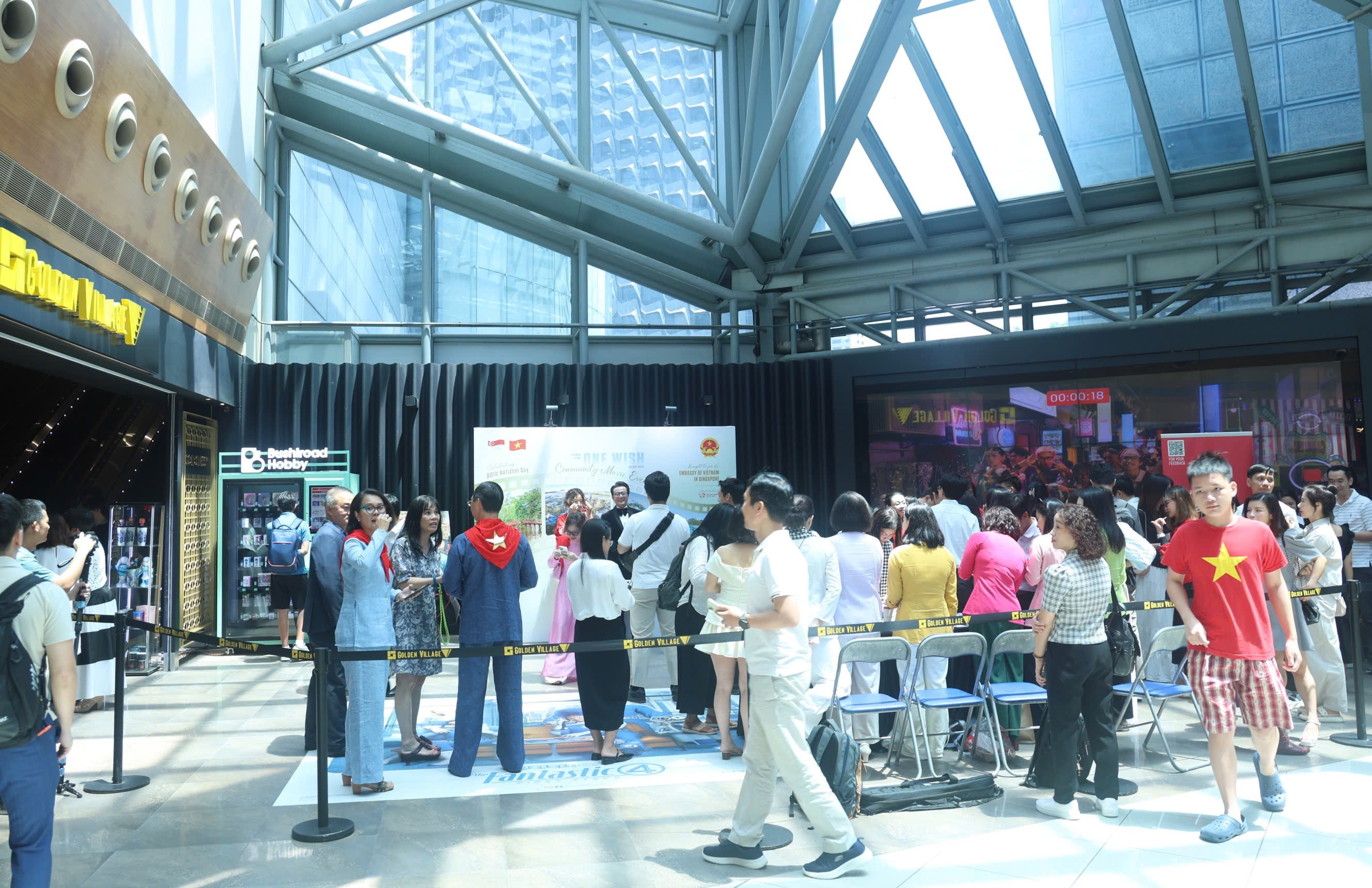 Đại sứ Việt Nam tại Singapore lan tỏa hình ảnh áo bà ba