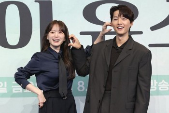 Phim mới của Song Joong Ki gây tranh cãi vì việc chọn diễn viên giống Song Hye Kyo?